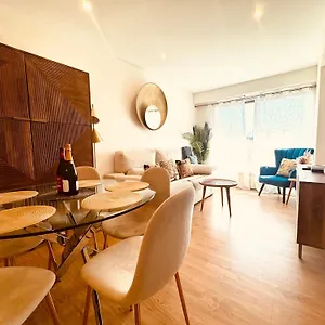 Appartement Bahia Luxurious Apartment, 3 Double Rooms, Free Parking, Terrace, Brand New Espagne
